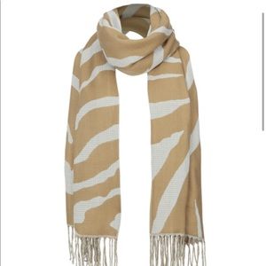 Cabi Tigress Scarf NWT